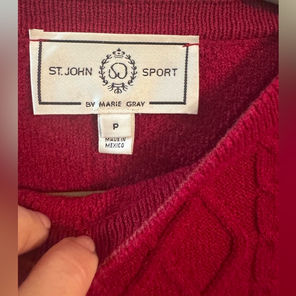 St. John Sport Red Textured Women's Sweater Wool/Rayon Blend Size Small - Picture 3 of 8